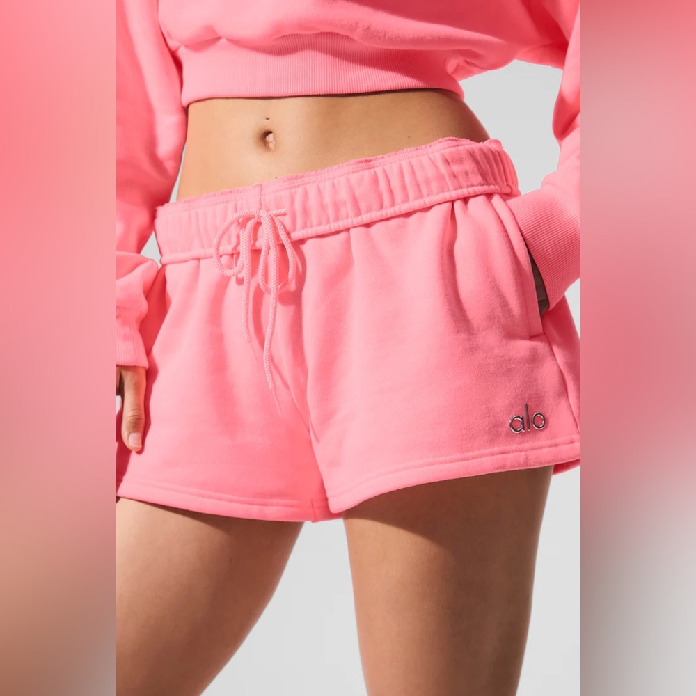 LAST ONE Alo Yoga Accolade Shorts Neon Bubblegum Pink Small NWT